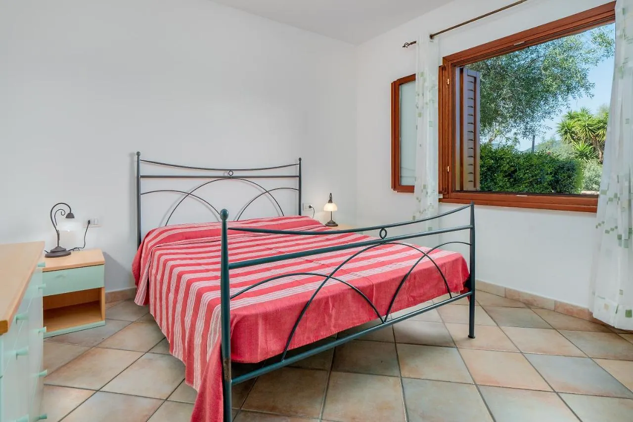Holiday home Villetta Bifamiliare San Teodoro